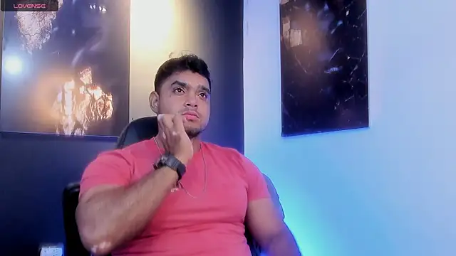 Snapshot of Big_furry_bear13 chatting on October 10, 2025, 4:44 am Big furry bear13 online show from October 10, 2025, 4:44 am