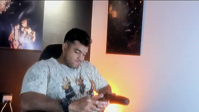 Snapshot of Big_furry_bear13 chatting on October 22, 2025, 3:40 am Big furry bear13 online show from October 22, 2025, 3:40 am