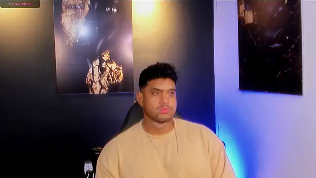 Snapshot of Big_furry_bear13 chatting on November 14, 2025, 6:56 am Big furry bear13 online show from November 14, 2025, 6:56 am