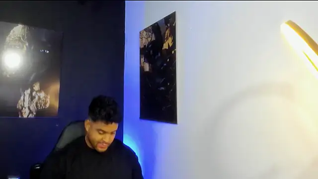 Snapshot of Big_furry_bear13 chatting on November 15, 2025, 7:27 am Big furry bear13 online show from November 15, 2025, 7:27 am