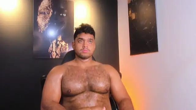 Snapshot of Big_furry_bear13 chatting on November 16, 2025, 5:35 am Big furry bear13 online show from November 16, 2025, 5:35 am