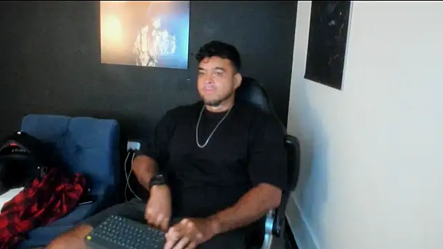 Snapshot of Big_furry_bear13 chatting on November 20, 2025, 12:38 pm Big furry bear13 online show from November 20, 2025, 12:38 pm