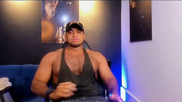 Snapshot of Big_furry_bear13 chatting on November 23, 2025, 1:00 pm Big furry bear13 online show from November 23, 2025, 1:00 pm