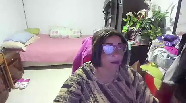 Snapshot of Mrs_mommy_ chatting on January 16, 2025, 4:50 pm Mrs mommy online show from January 16, 2025, 4:50 pm