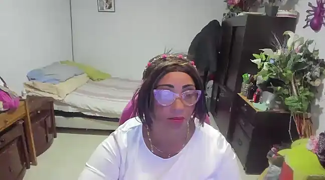 Snapshot of Mrs_mommy_ chatting on January 22, 2025, 5:17 pm Mrs mommy online show from January 22, 2025, 5:17 pm