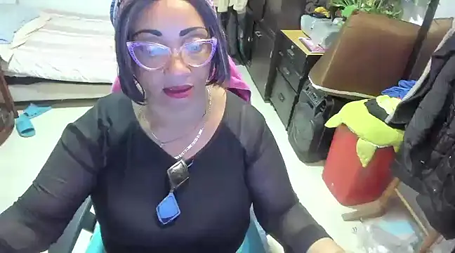 Snapshot of Mrs_mommy_ chatting on January 25, 2025, 11:00 pm Mrs mommy online show from January 25, 2025, 11:00 pm