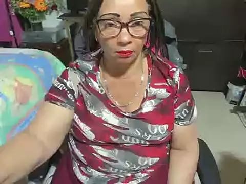 Snapshot of Mrs_mommy_ chatting on October 14, 2025, 9:48 pm Mrs mommy online show from October 14, 2025, 9:48 pm