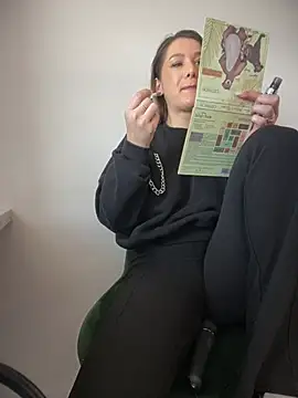 HotXMom online show from February 24, 2025, 7:33 am