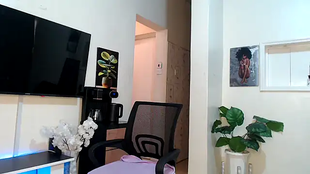 Snapshot of Horny_princes chatting on February 11, 2025, 8:48 am Horny princes online show from February 11, 2025, 8:48 am