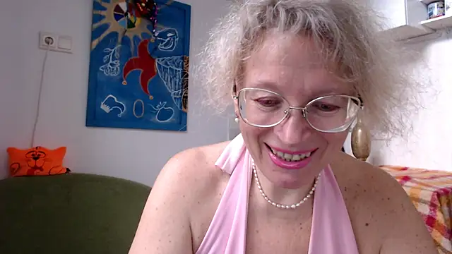 Snapshot of Zosya1111 chatting on January 12, 2025, 8:57 am Zosya1111 online show from January 12, 2025, 8:57 am