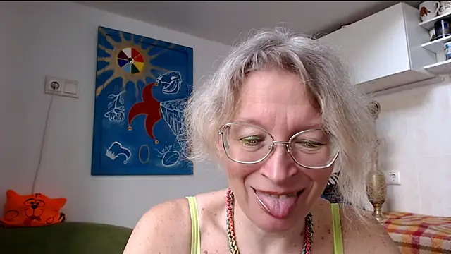 Snapshot of Zosya1111 chatting on February 7, 2025, 9:05 am Zosya1111 online show from February 7, 2025, 9:05 am