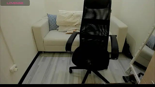 AlisaBacker online show from January 17, 2025, 3:53 pm