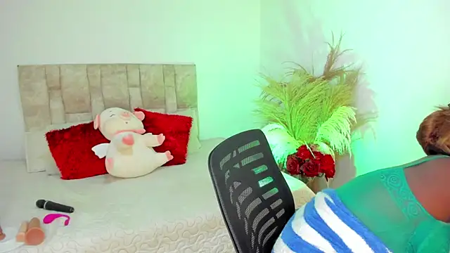 Snapshot of Ananya_Kay01 chatting on March 19, 2025, 1:54 am Ananya Kay01 online show from March 19, 2025, 1:54 am