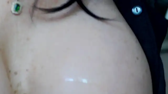 NicolleReyn online show from February 13, 2025, 8:34 pm