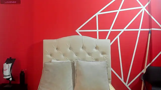 Snapshot of emmars_ chatting on January 24, 2025, 11:12 pm emmars online show from January 24, 2025, 11:12 pm