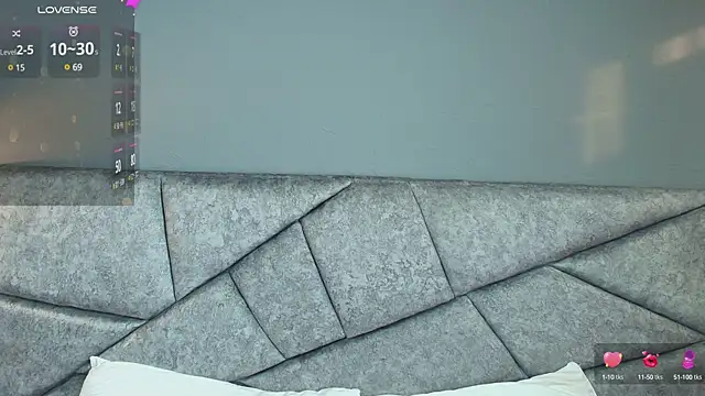 Snapshot of emmars_ chatting on March 1, 2025, 12:01 pm emmars online show from March 1, 2025, 12:01 pm