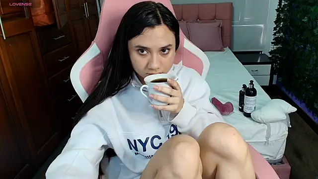 Snapshot of emmars_ chatting on September 12, 2025, 11:54 am emmars online show from September 12, 2025, 11:54 am