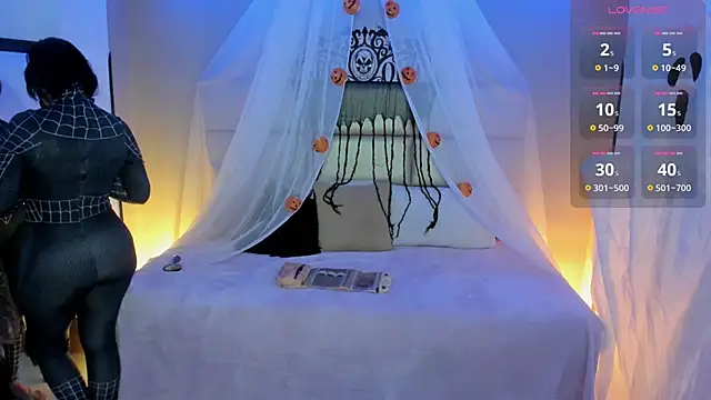 Snapshot of kristen_kassi chatting on October 17, 2025, 6:10 pm kristen kassi online show from October 17, 2025, 6:10 pm