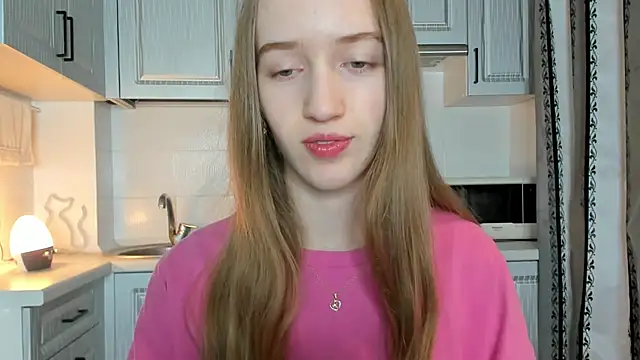 leslie my lovee online show from October 25, 2025, 2:35 pm