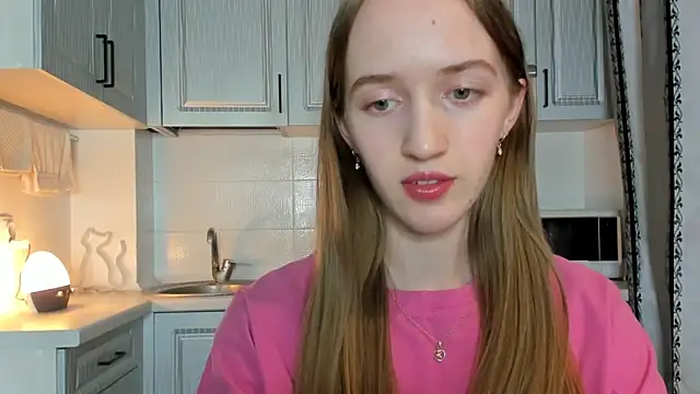 leslie my lovee online show from October 29, 2025, 8:32 pm