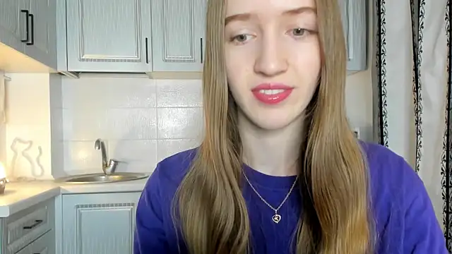 leslie my lovee online show from November 22, 2025, 1:43 pm