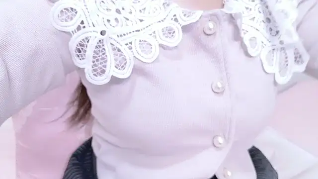 Snapshot of x--Miu--x chatting on November 27, 2025, 10:06 am x--Miu--x online show from November 27, 2025, 10:06 am