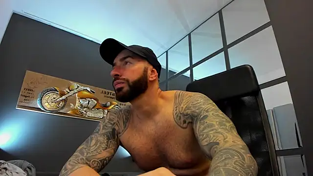 Snapshot of AronGrant chatting on February 28, 2025, 8:53 am AronGrant online show from February 28, 2025, 8:53 am