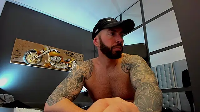 Snapshot of AronGrant chatting on March 3, 2025, 12:16 pm AronGrant online show from March 3, 2025, 12:16 pm