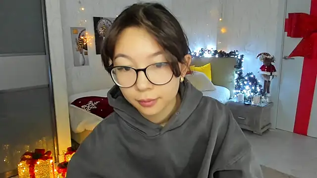 Snapshot of AgnieszkaBanana chatting on December 25, 2024, 1:10 am AgnieszkaBanana online show from December 25, 2024, 1:10 am