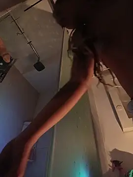 Hellen dumont online show from October 16, 2025, 12:55 am