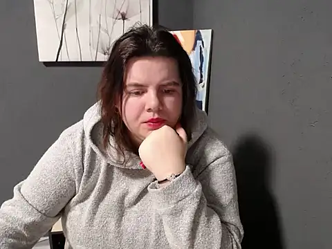Snapshot of so_shy chatting on February 15, 2025, 10:00 am so shy online show from February 15, 2025, 10:00 am