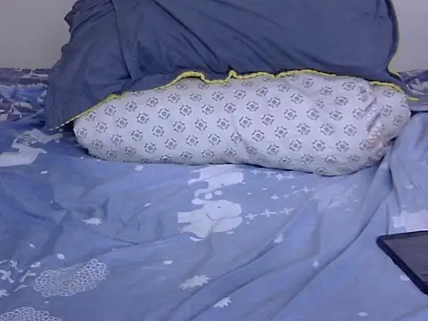 Snapshot of Babysiara1 chatting on March 7, 2025, 5:18 am Babysiara1 online show from March 7, 2025, 5:18 am