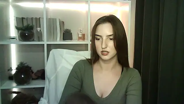 Snapshot of X_Alisa chatting on September 29, 2025, 6:13 pm X Alisa online show from September 29, 2025, 6:13 pm