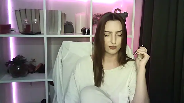 Snapshot of X_Alisa chatting on December 2, 2025, 7:20 pm X Alisa online show from December 2, 2025, 7:20 pm