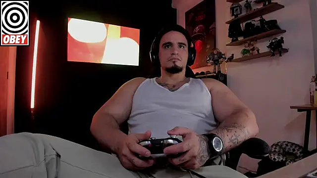 kingbear777 online show from November 5, 2025, 7:30 am