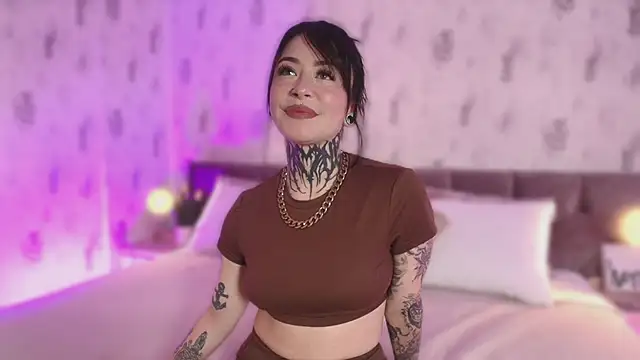 Scolw online show from October 2, 2025, 6:37 pm