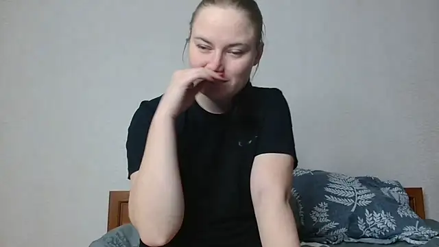 ElenaMaeer online show from January 10, 2025, 5:47 am