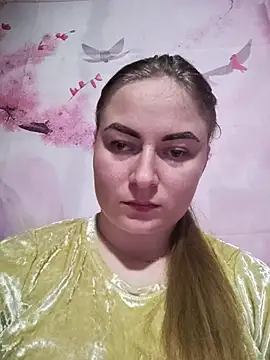 Snapshot of ElenaMaeer chatting on November 23, 2025, 4:40 pm ElenaMaeer online show from November 23, 2025, 4:40 pm