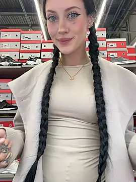 Melissa crazy online show from December 5, 2025, 3:20 pm