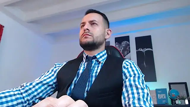 Jerry hot1 online show from February 12, 2025, 12:12 pm