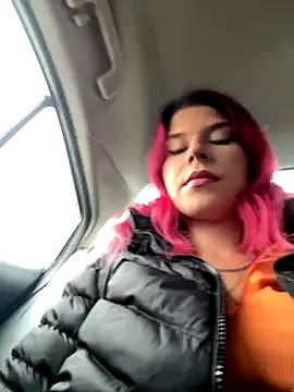 RiriRoseey online show from October 6, 2025, 6:33 am