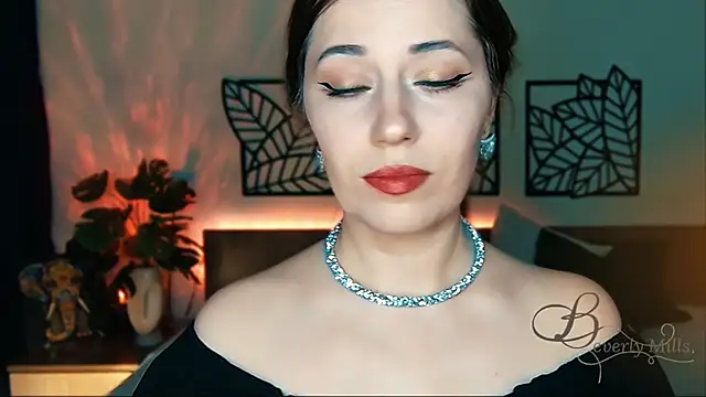 Snapshot of MissBeverlyMills chatting on January 20, 2025, 4:55 pm MissBeverlyMills online show from January 20, 2025, 4:55 pm