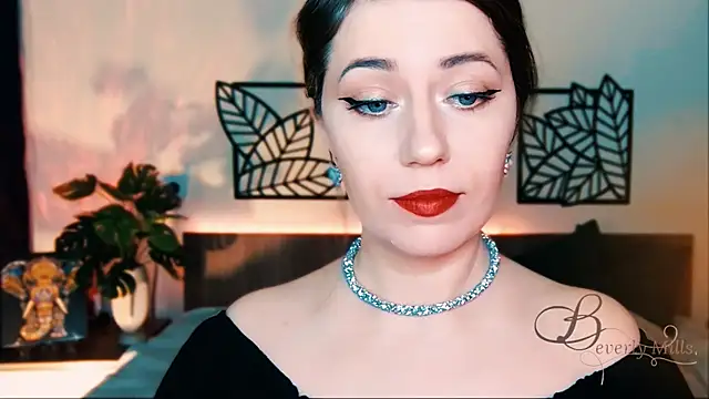 Snapshot of MissBeverlyMills chatting on February 27, 2025, 5:56 am MissBeverlyMills online show from February 27, 2025, 5:56 am