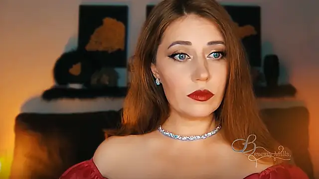 Snapshot of MissBeverlyMills chatting on September 21, 2025, 7:37 pm MissBeverlyMills online show from September 21, 2025, 7:37 pm