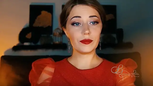 Snapshot of MissBeverlyMills chatting on October 4, 2025, 3:04 am MissBeverlyMills online show from October 4, 2025, 3:04 am