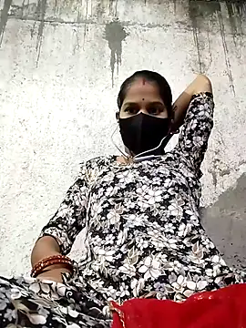 Anushka Ji online show from October 28, 2025, 6:17 am