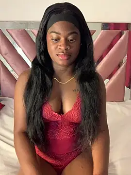 Snapshot of Tamara_Lubezkii chatting on January 6, 2025, 6:10 pm Tamara Lubezkii online show from January 6, 2025, 6:10 pm