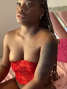 Snapshot of Tamara_Lubezkii chatting on February 4, 2025, 5:01 pm Tamara Lubezkii online show from February 4, 2025, 5:01 pm