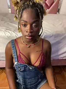 Snapshot of Tamara_Lubezkii chatting on February 23, 2025, 5:29 pm Tamara Lubezkii online show from February 23, 2025, 5:29 pm