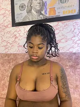 Snapshot of Tamara_Lubezkii chatting on October 30, 2025, 7:03 pm Tamara Lubezkii online show from October 30, 2025, 7:03 pm